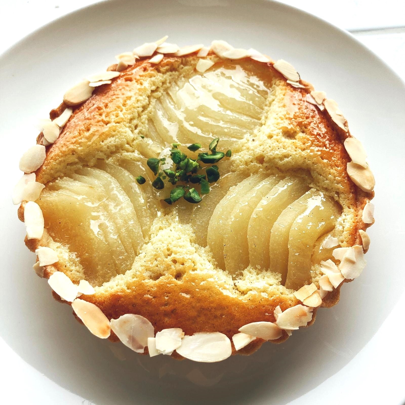 (Onsite Practical) Jodie 區詠珊 - Comprehensive Course in Pastry & Bakery 8.0 – Lesson 3  & Lesson 4French Pear Almond Tart +  Puff Pastry Egg Tart +   Chausson aux Pommes 
